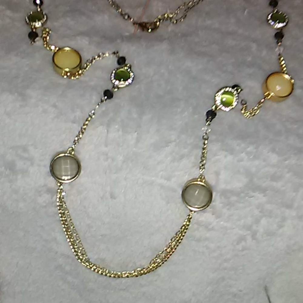 Long,classy necklace
